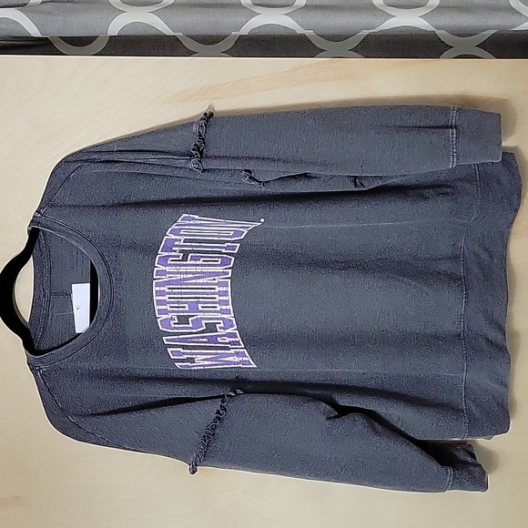 NWT sweatshirt - Picture 1 of 5